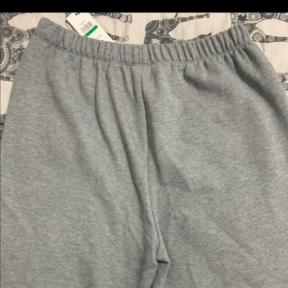 Sold Tommy Hilfiger Sweatpants - Picture 5 of 5